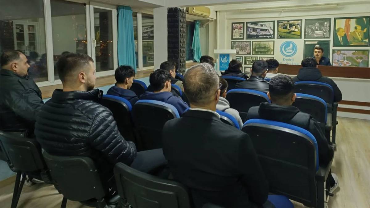 ÜLKÜCÜ GENÇLERE “İSLAMİYET ÖNCESİ TÜRK DEVLET YAPISI” ANLATILDI