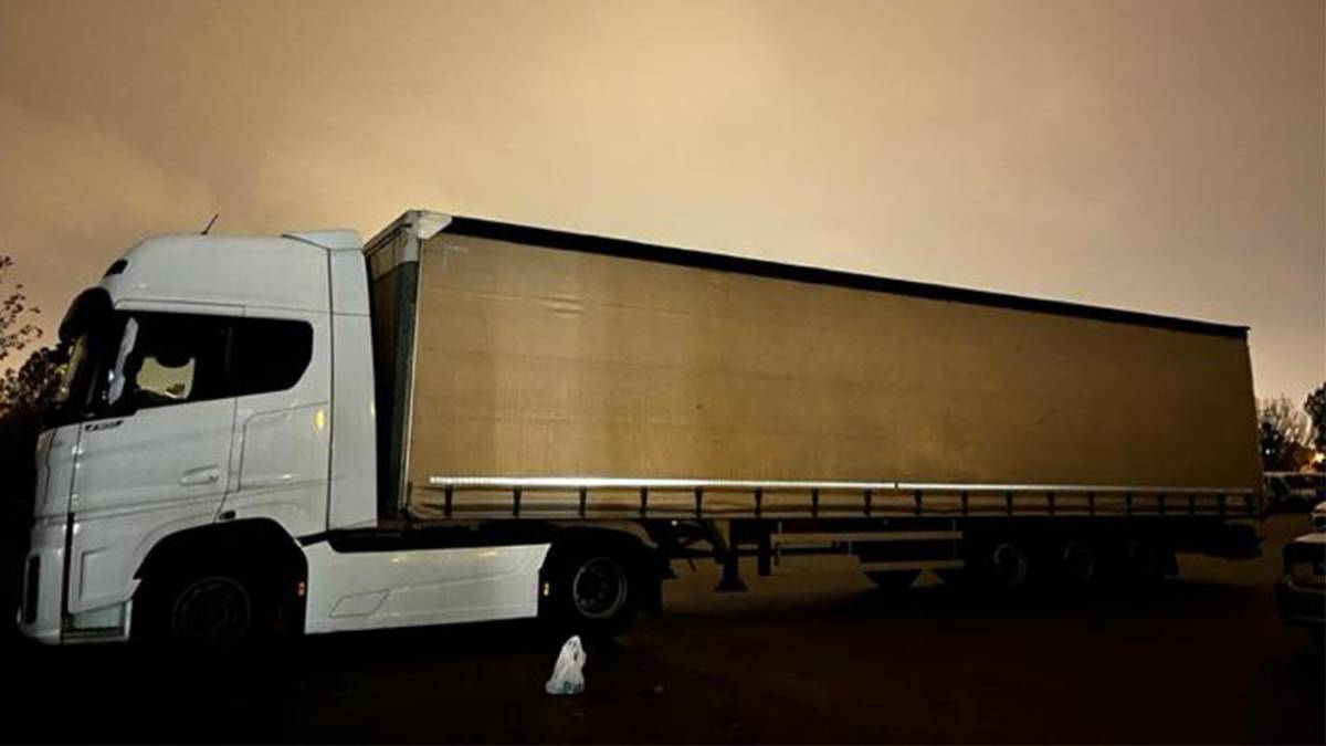 Denizli’de 3 milyon liralık kaçak oto lastiği'ne el konuldu