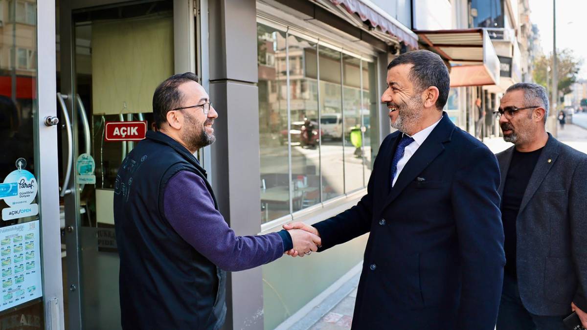Başkan Çavuşoğlu’ndan İstiklal Caddesi’ne ziyaret