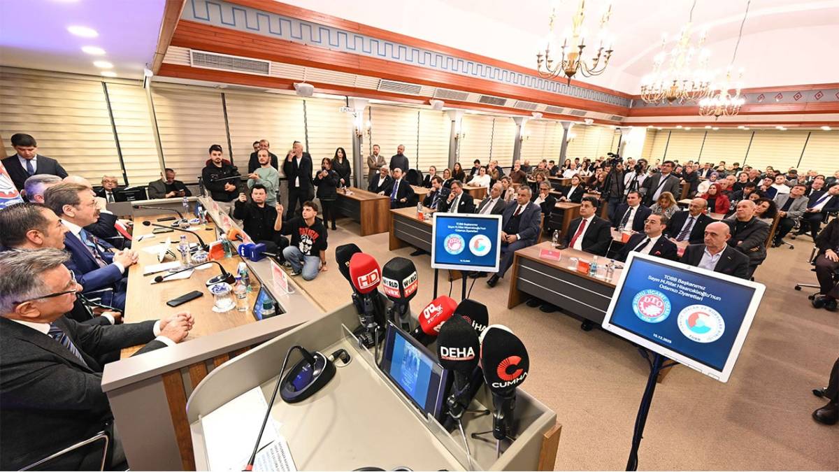 HİSARCIKLIOĞLU’NA, DTO’DA COŞKULU KARŞILAMA