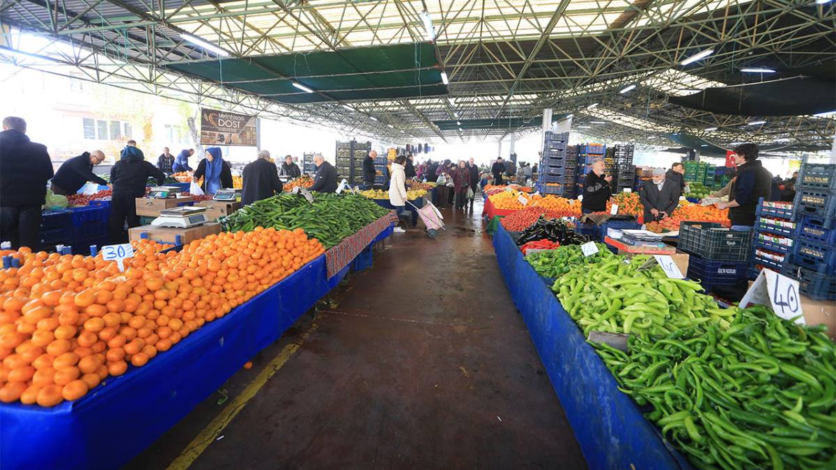 PAMUKKALE'DE PAZARYERİ SAATLERİNE YAZ-KIŞ AYARI