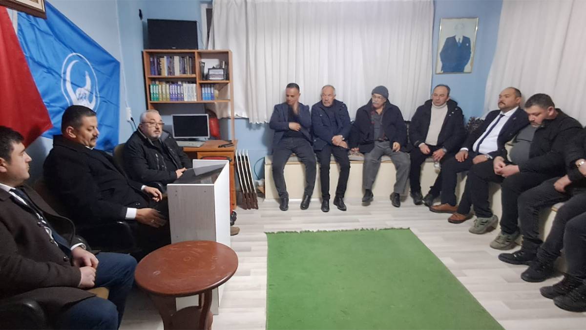 Çal Ülkü Ocaklarında Devir teslim yapıldı