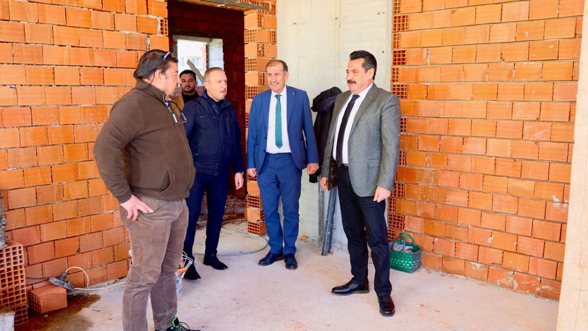 PAMUKKALE'DE GÜNDÜZ ÇOCUK BAKIMEVİ YÜKSELİYOR