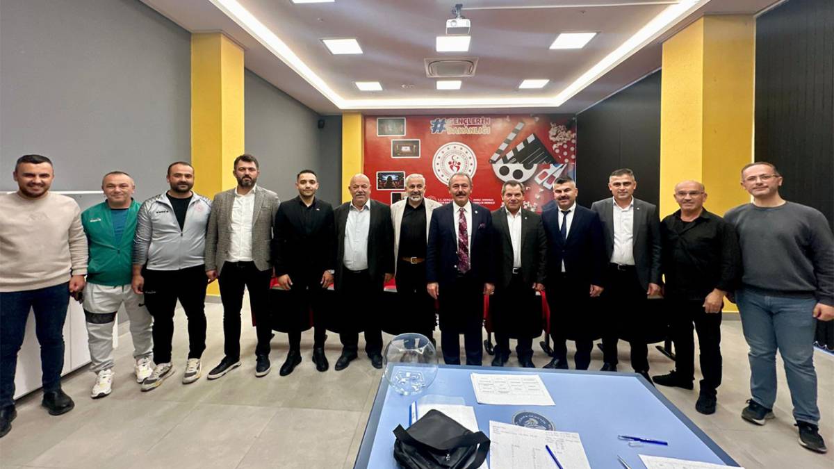 SERİNHİSAR GENÇLİK MERKEZİ HİZMETE AÇILDI