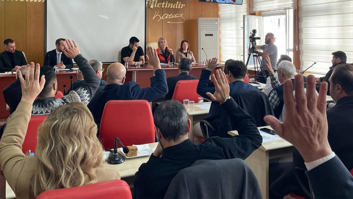 Merkezefendi Meclisi’nde Taciz İddiaları Üzerine Gerginlik