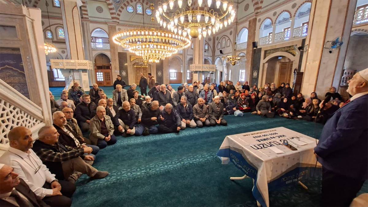 Name Turizm'den Umre Yolcularına Seminer