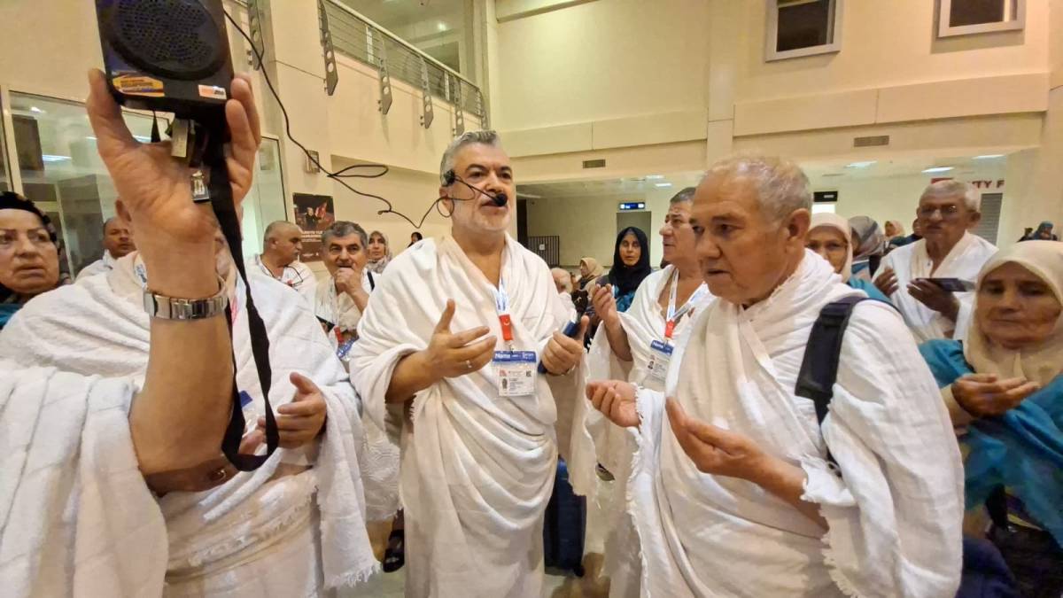 Çardak’tan Mekke’ye Dualarla Uğurlandılar