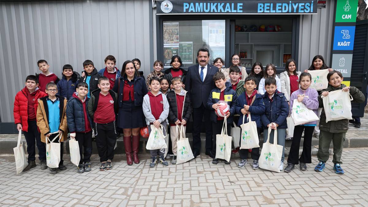 PAMUKKALE’DE ATIKLAR HEDİYEYE DÖNÜŞTÜ