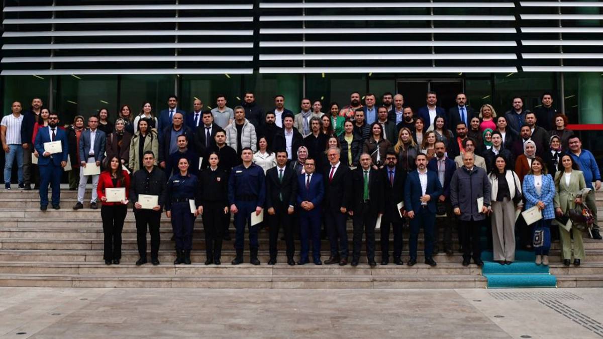 Denizli Kamu Personeline Yapay Zeka Eğitimi