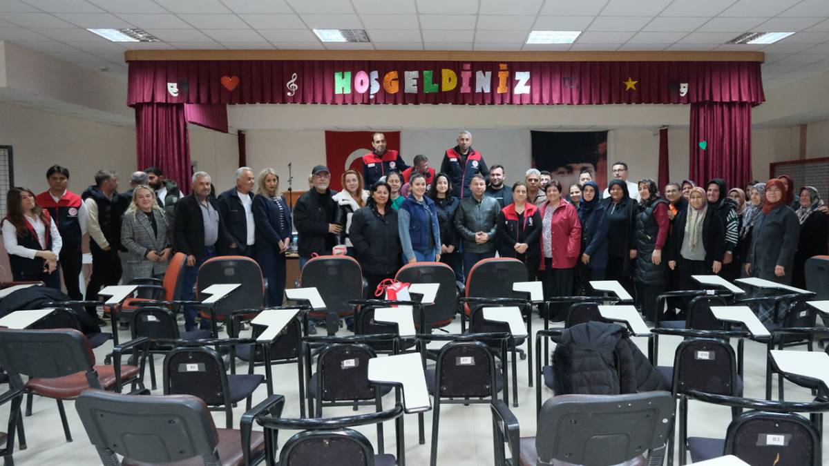 Sarayköy Sera Üreticilerine Gece Eğitimi ve Destek