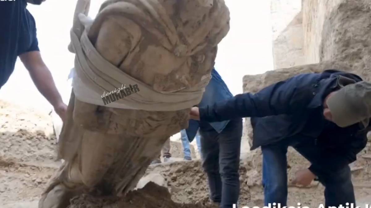 Laodikeia Antik Kentinde Athena Heykeli Bulundu