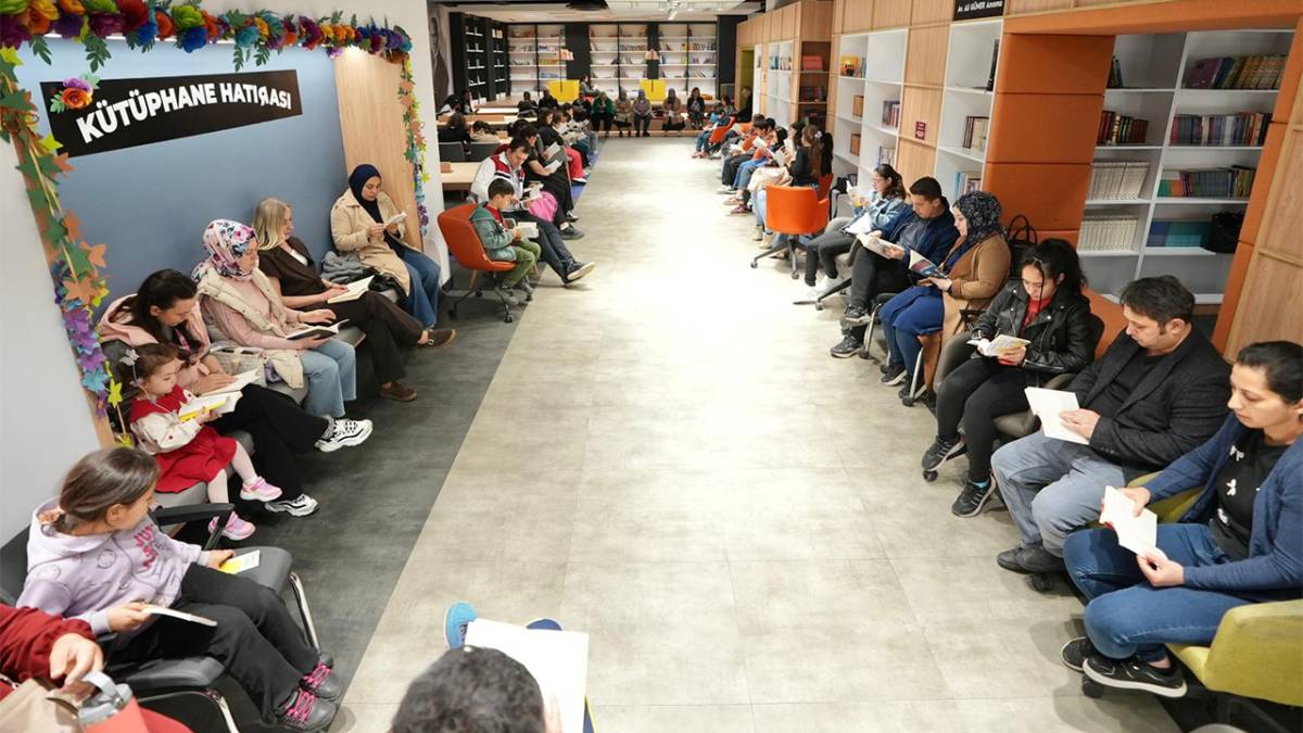 Denizli’de çocuklar “Telefonu Bırak, Kitaba Sarıl”dı