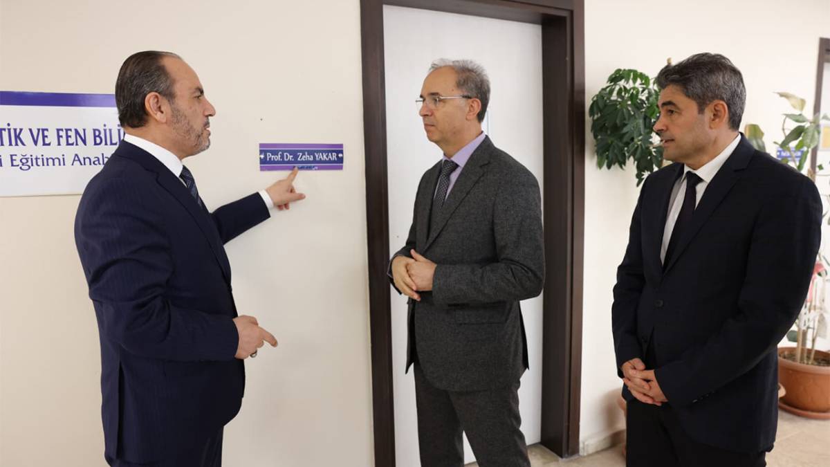 PAÜ Eğitim Fakültesi Mavi Bayrak Aldı