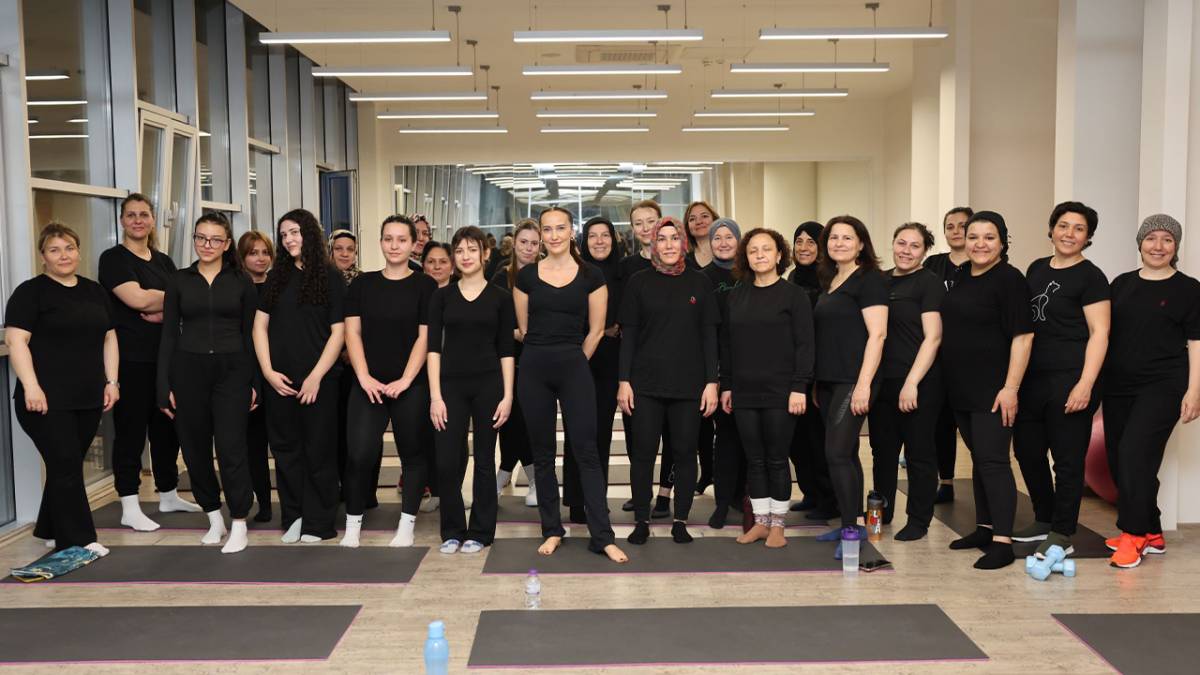 BAĞBAŞI GENÇLİK MERKEZİ KAPILARINI SPORLA AÇTI