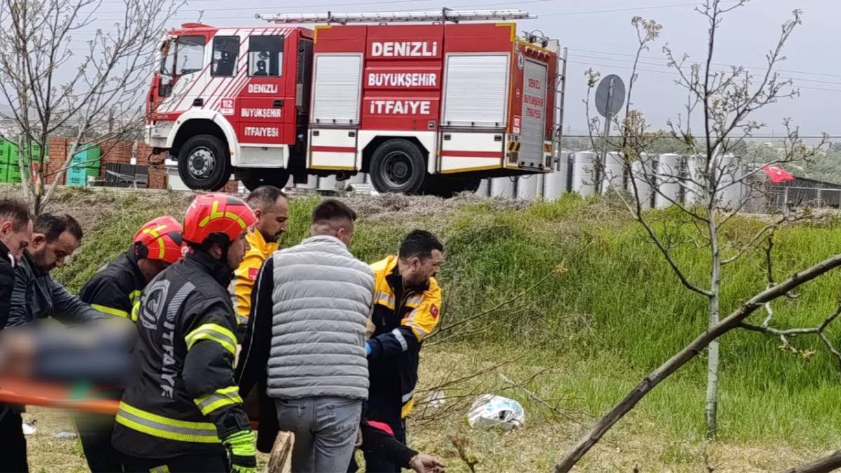 Çal İsabey Mahallesinde Trafik Kazası 4 Yaralı