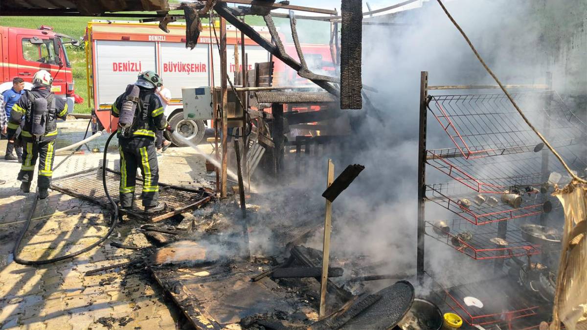 Sarayköyde Barınak Yangını Paniği