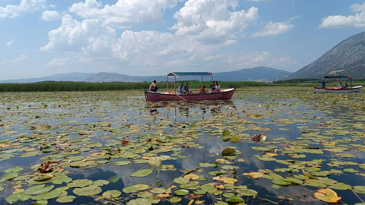 IŞIKLI GÖLÜ'NDE DOĞAL YAŞAM TEHLİKEDE Mİ?
