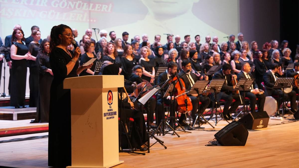 Zeki Müren vefatının 30. yılında anıldı